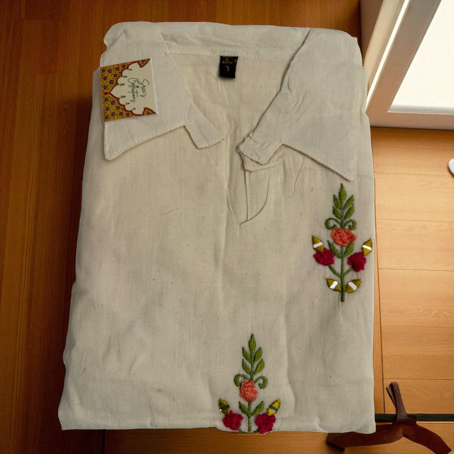 Women’s Off-White Collar Kurti – Mirror and Floral Hand Embroidery